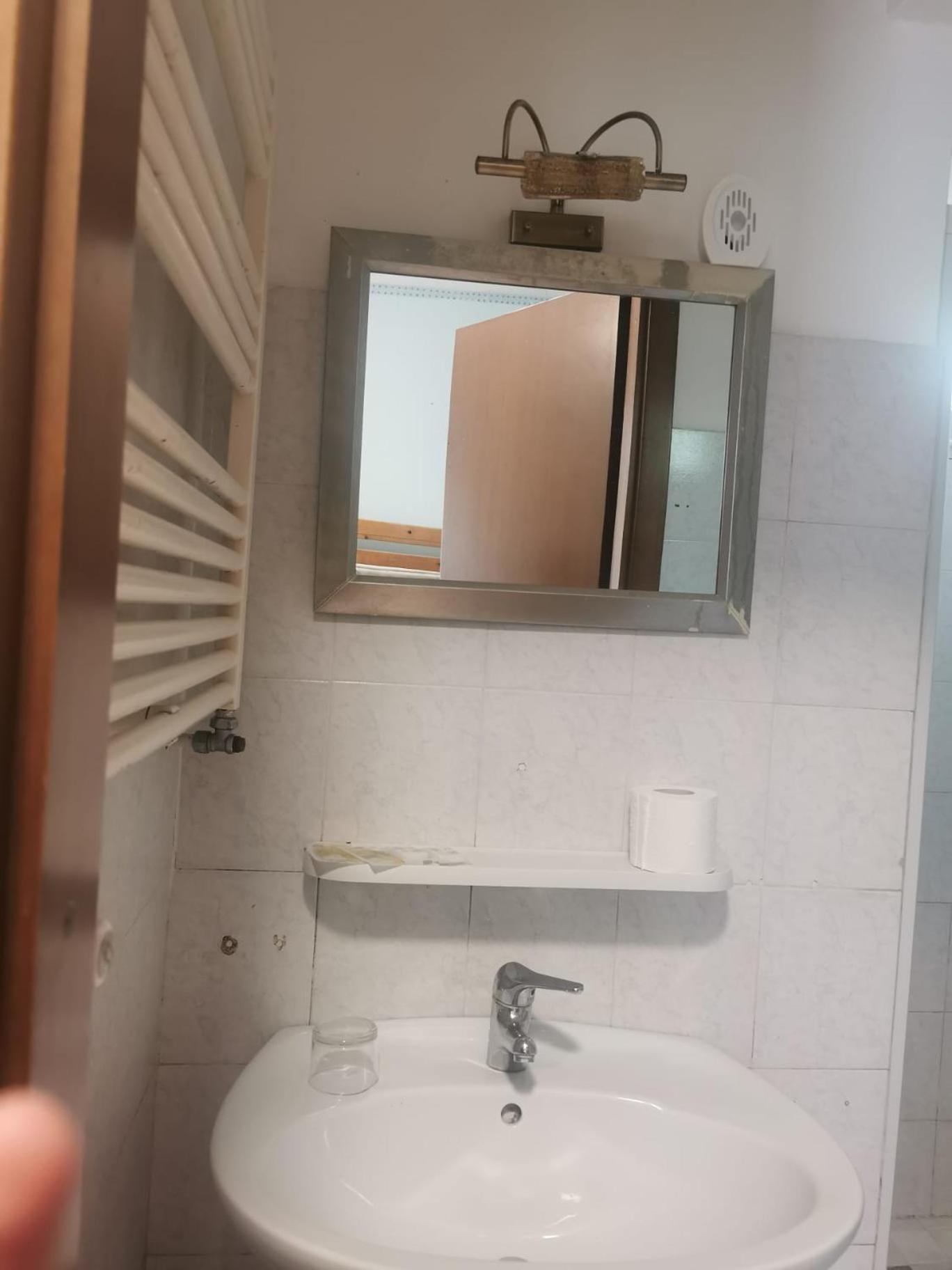 Affittacamere Ambra Marinella di Sarzana Ngoại thất bức ảnh
