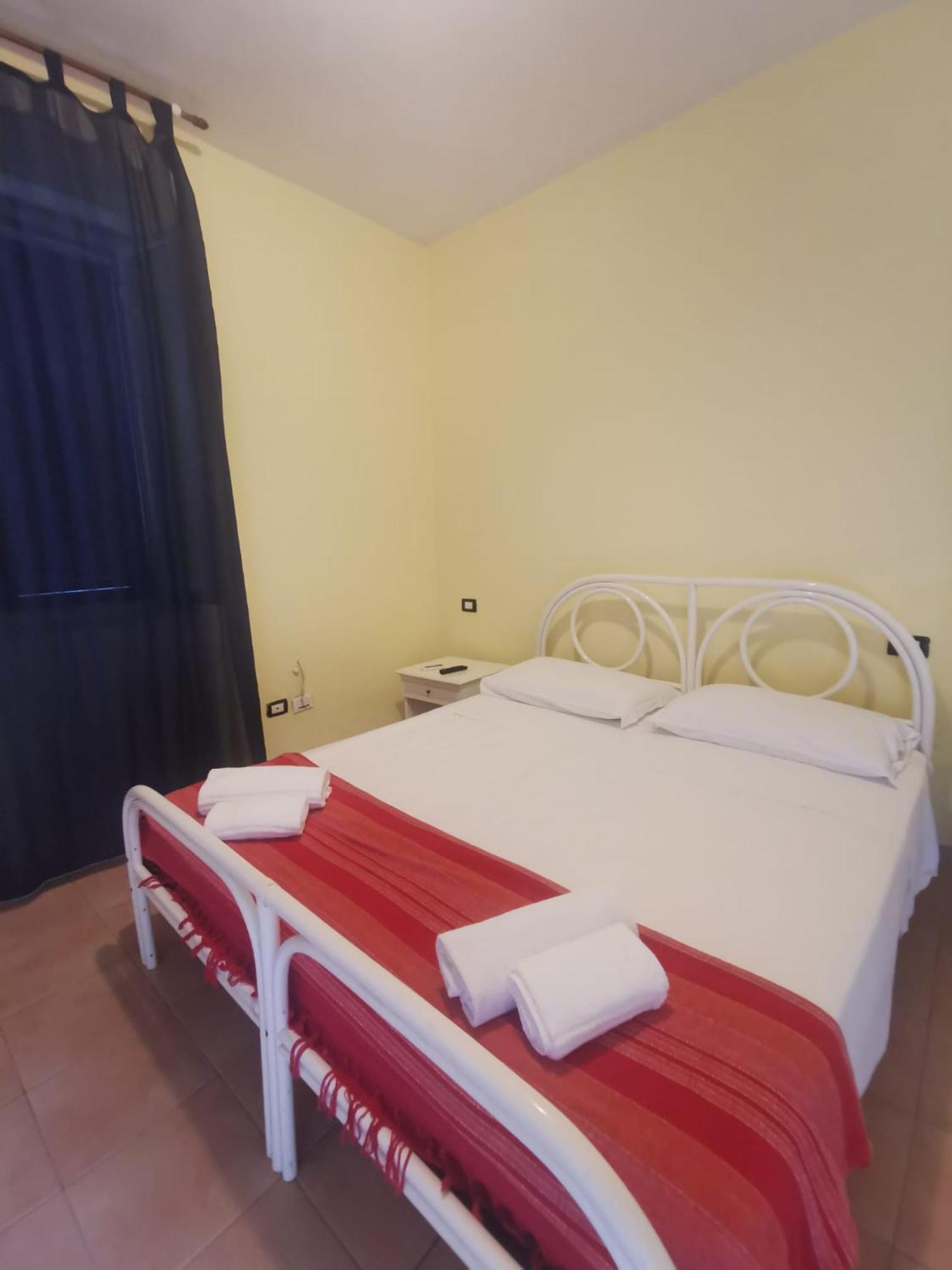 Affittacamere Ambra Marinella di Sarzana Ngoại thất bức ảnh