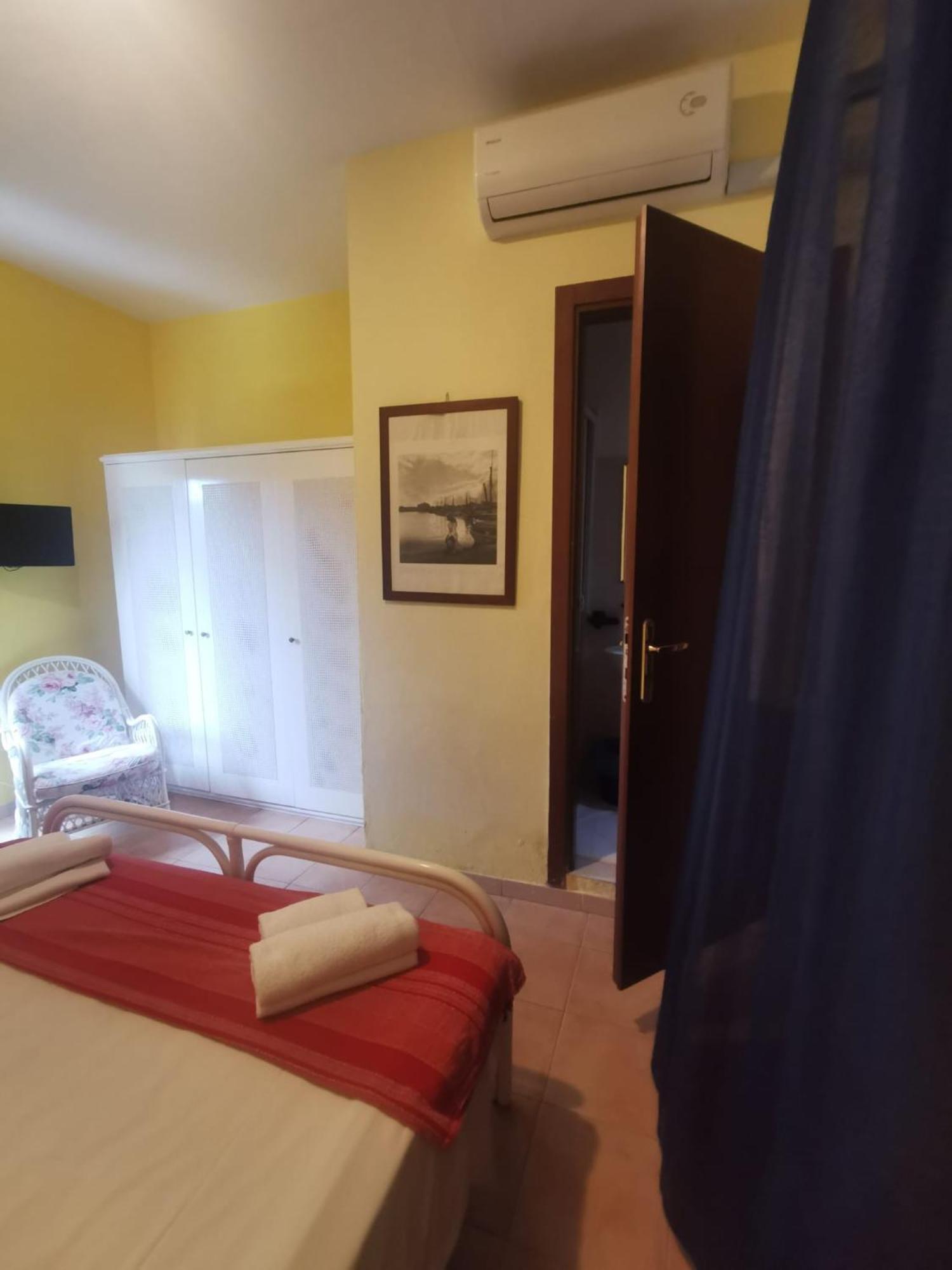 Affittacamere Ambra Marinella di Sarzana Ngoại thất bức ảnh