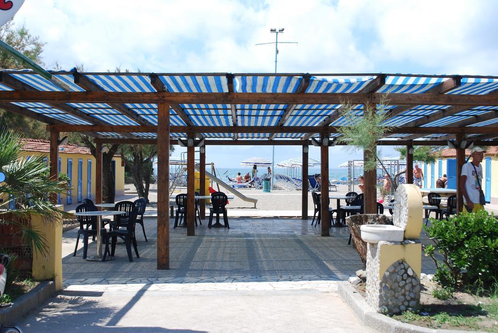 Affittacamere Ambra Marinella di Sarzana Ngoại thất bức ảnh